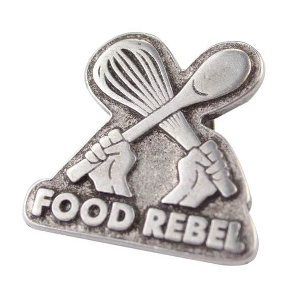 Pin aus hochwertigem Metall 2x2cm Food Rebel